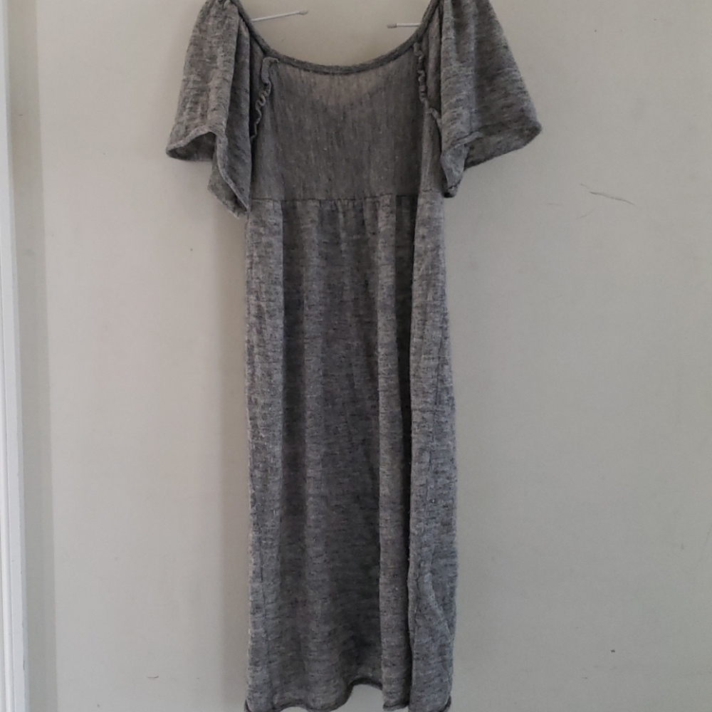 Grey Dress with flowy sleeves